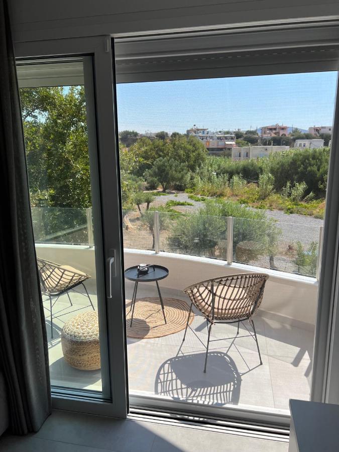 Aelia Apartments Makrýgialos Esterno foto