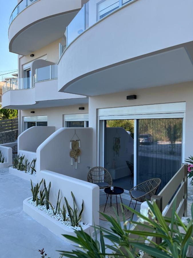 Aelia Apartments Makrýgialos Esterno foto